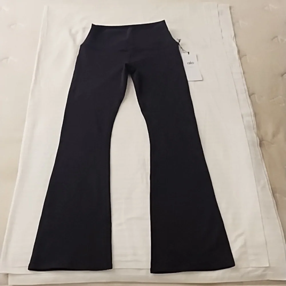 Alo Yoga Airbrush HR 7/8 Bootcut Legging - Picture 4 of 10